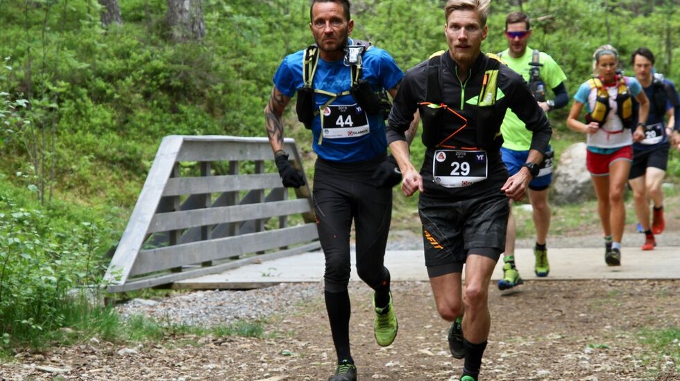 NM terrengultra i Molde er utsatt til september. Her fra starten på Molde 7-topper 2019. (Foto: Martin Hauge-Nilsen)