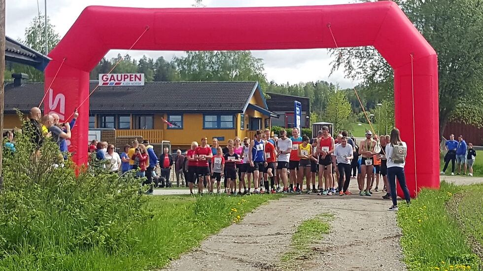 Reidar Berges Æresløp hadde 70 aktive på 10 og 5 km til sammen i premiéreløpet. (Foto: Rudy Van Oevelen)