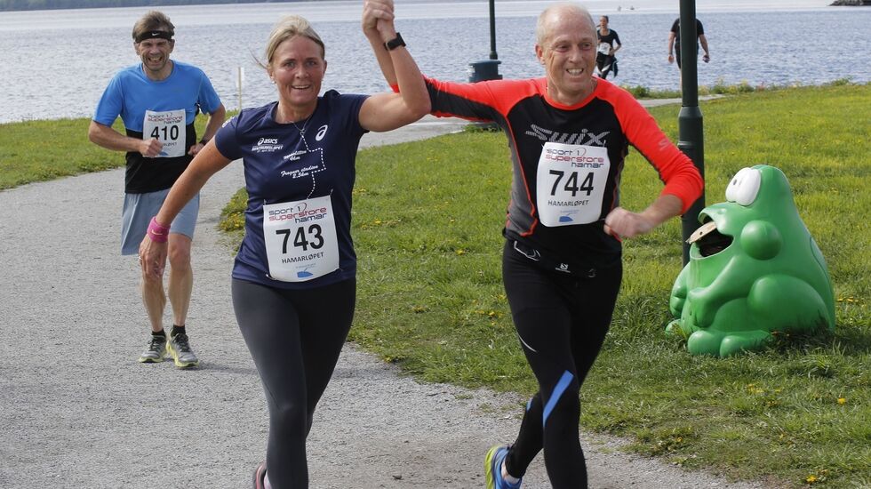 Kristin og Arild Hansen i samløp på Koigen i det forrige Hamarløpet i 2019. (Foto: Rolf Bakken)