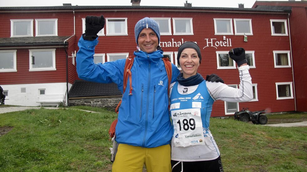 Vinnerne fotografert på toppen ved Vatnahalsen hotell. Foto : Arrangøren