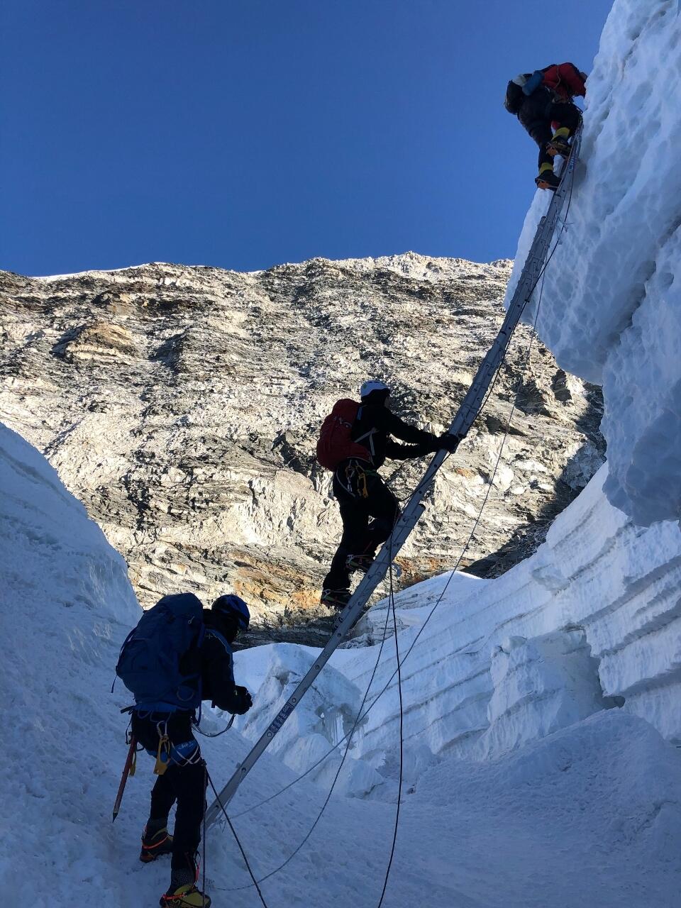 Island_Peak_1 (960x1280)