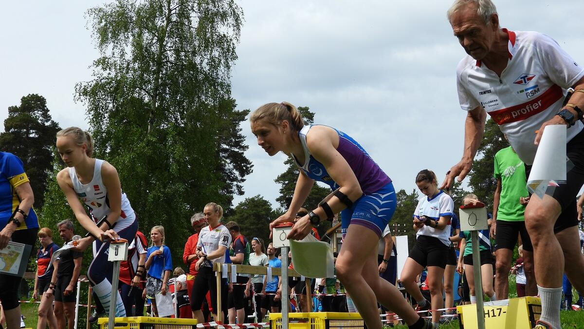 Audhild Bakken Rognstad i midten klar til start