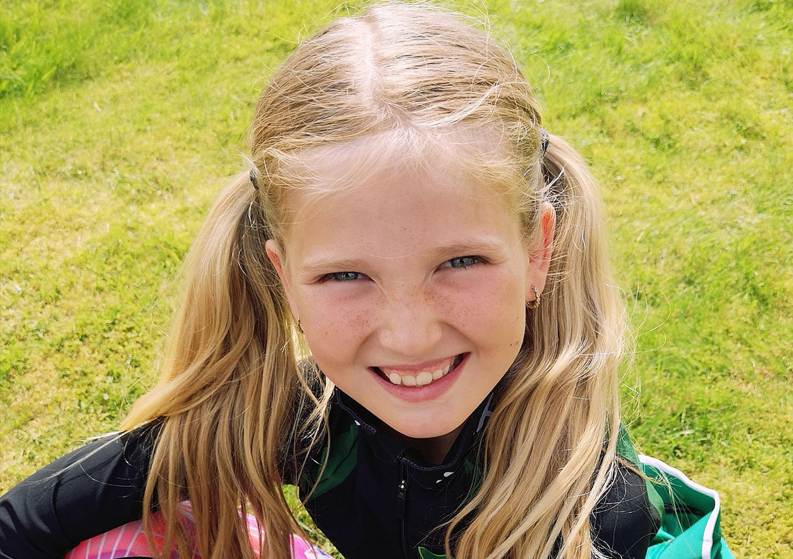 Lille Lilly Øren, 10 år, var bare fire sekunder unna å vinne dameklassen. (Foto: privat)