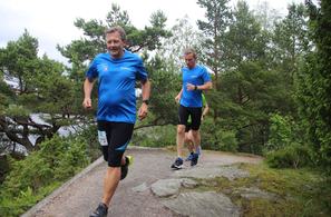 Løpere i den flotte runden i Søgne. (Foto: Guri Sæterlid)