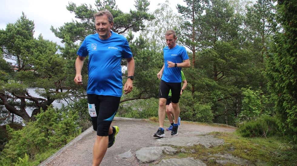 Løpere i den flotte runden i Søgne. (Foto: Guri Sæterlid)