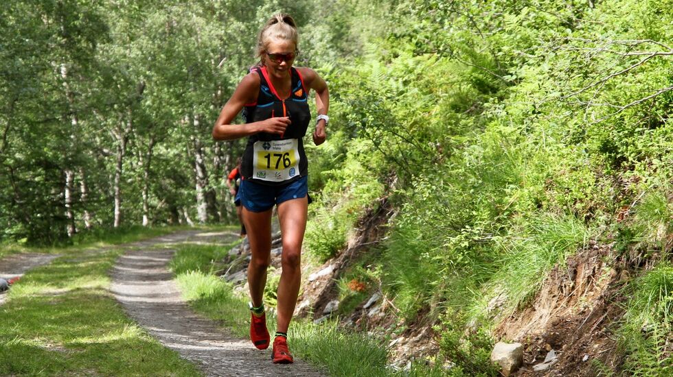Johanna Åström slettet den gamle løyperekorden på Mefjellet Opp. Både Johanna og Kilian bor i Norge, Johanna på Åndalsnes og Kilian i Måndalen.