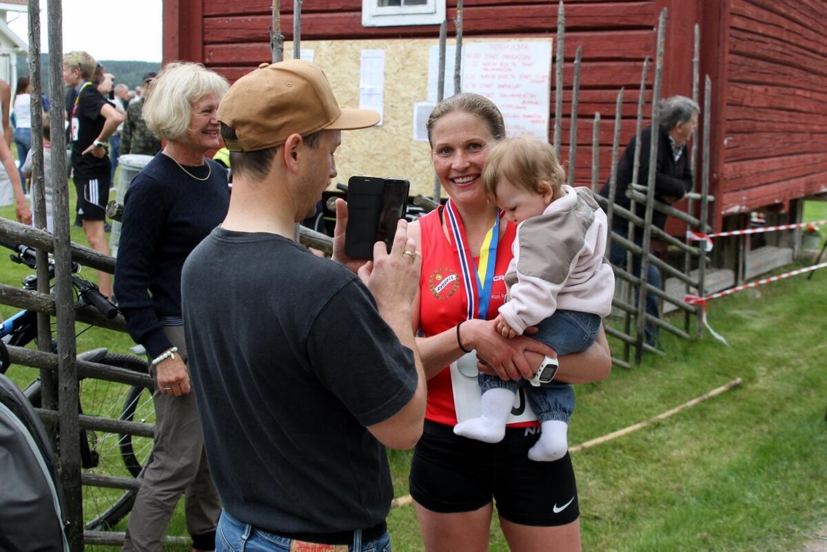 IMG_9453_mamma_Mari (1280x855)