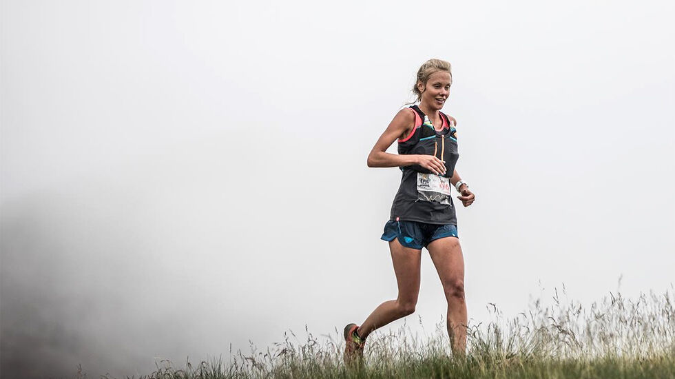 Svenske Johanna Åström, som bor i Åndalsnes, løp inn til andreplass på 42 kilometeren som inngikk i Skyrunning World Series. (Foto: Alexis_Berg / MRSWS)