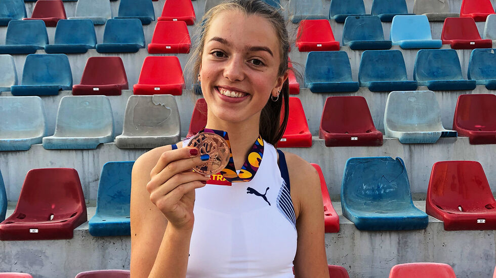 Bronsevinneren på 2000 m hinder heter Sigrid Alvik og er fra Norge. (Foto: Ina Halle Haugen) 