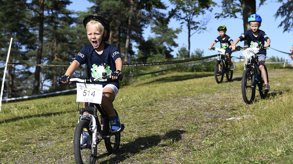 Høy innsats, mye moro... og litt skummelt...? (Foto: Bjørn Johannessen)