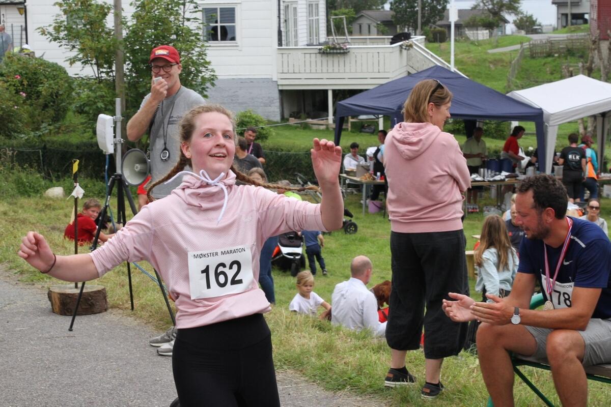 IMG_1881_JUlie_Skramestø (1280x853)