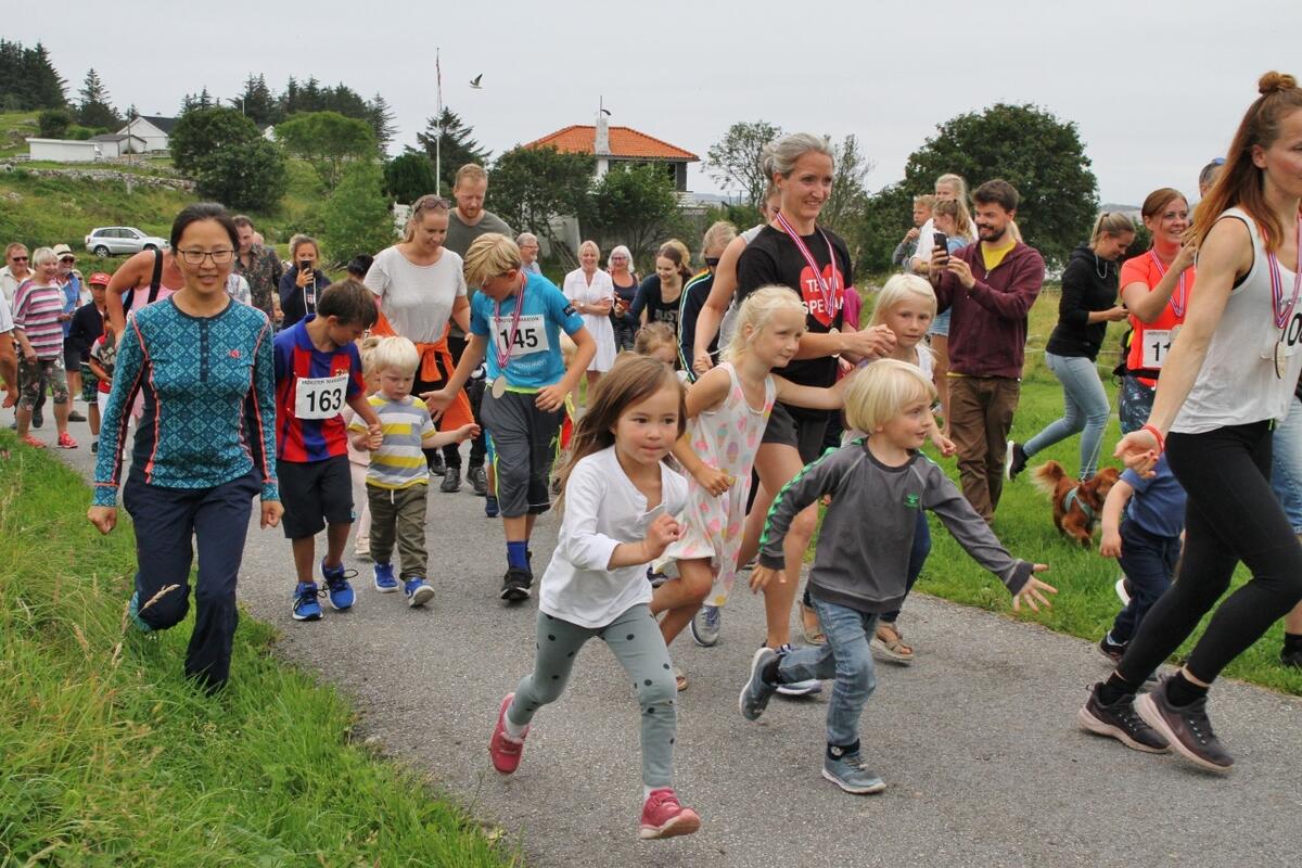 IMG_2220_Start_barneløp (1280x853)