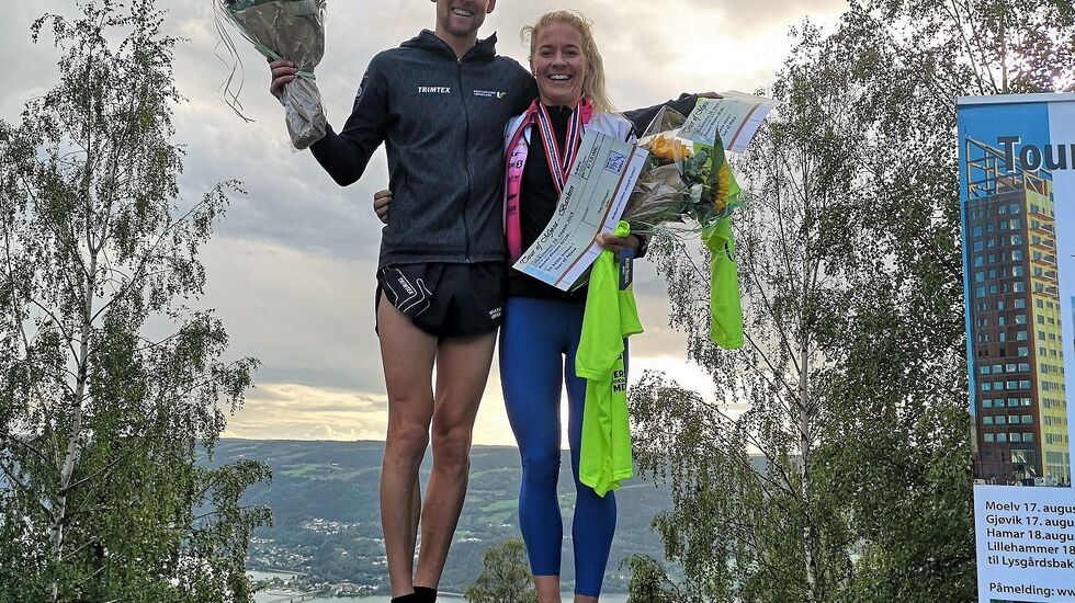 Erik Udø Pedersen og Julie Aspesletten mottok 10000 kr hver som totalvinnere, men alle de 120 andre som fullførte var også vinnere i historiens første Tour of Mjøsa.