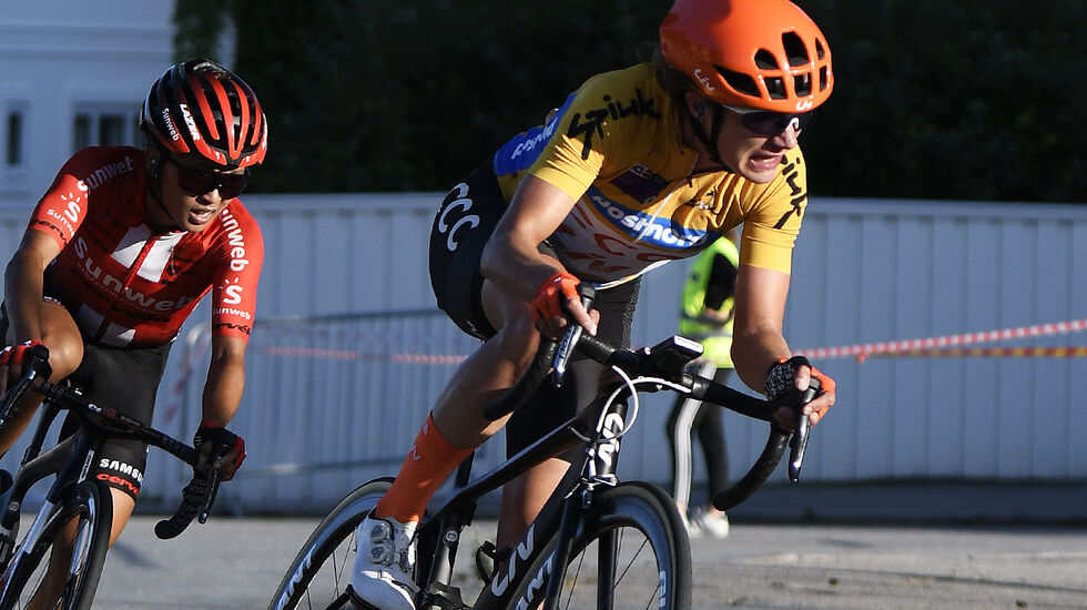 Nederlandske Marianne Vos (til høyre) vant 3. etappe i årets utgave av Ladies Tour of Norway etter å ha spurtslått amerikanske Corny Rivera. (Alle foto: Bjørn Johannessen)