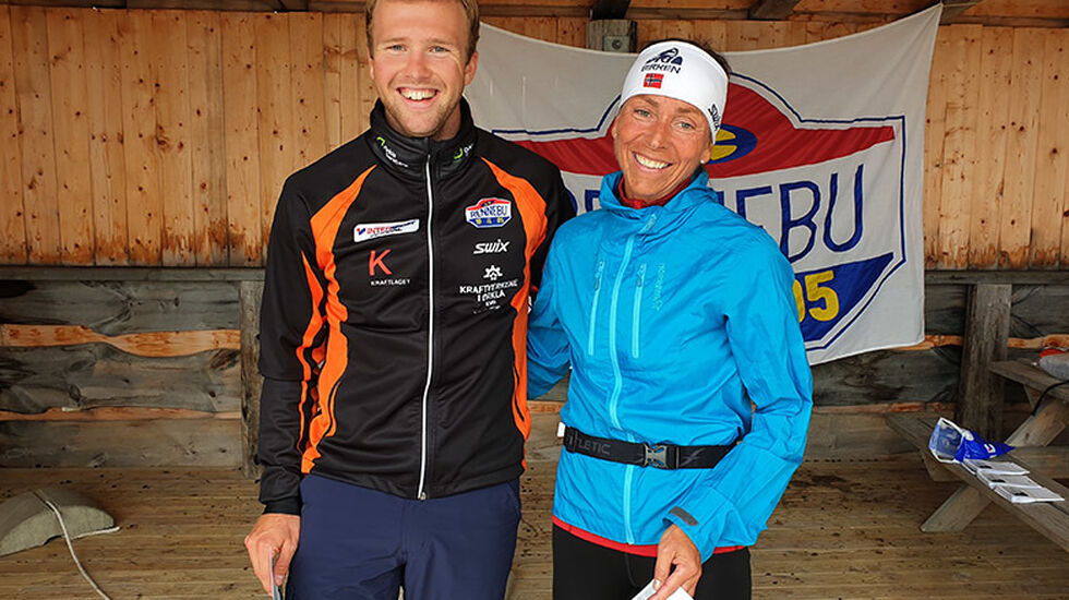 Vinnere av halvmaraton Håkon Myrmo og Rannei Sæthe. Foto: Arrangør