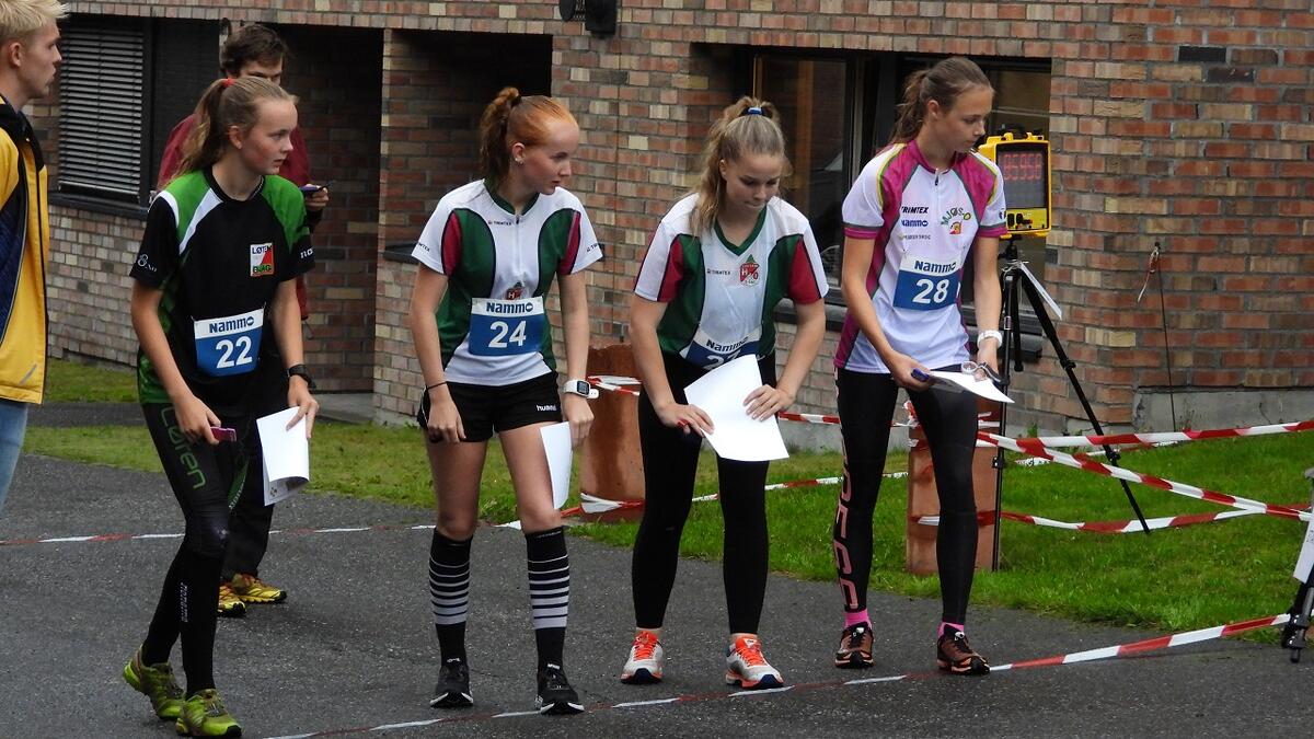 Klare til start semifinale 2 med runners choice D15-20