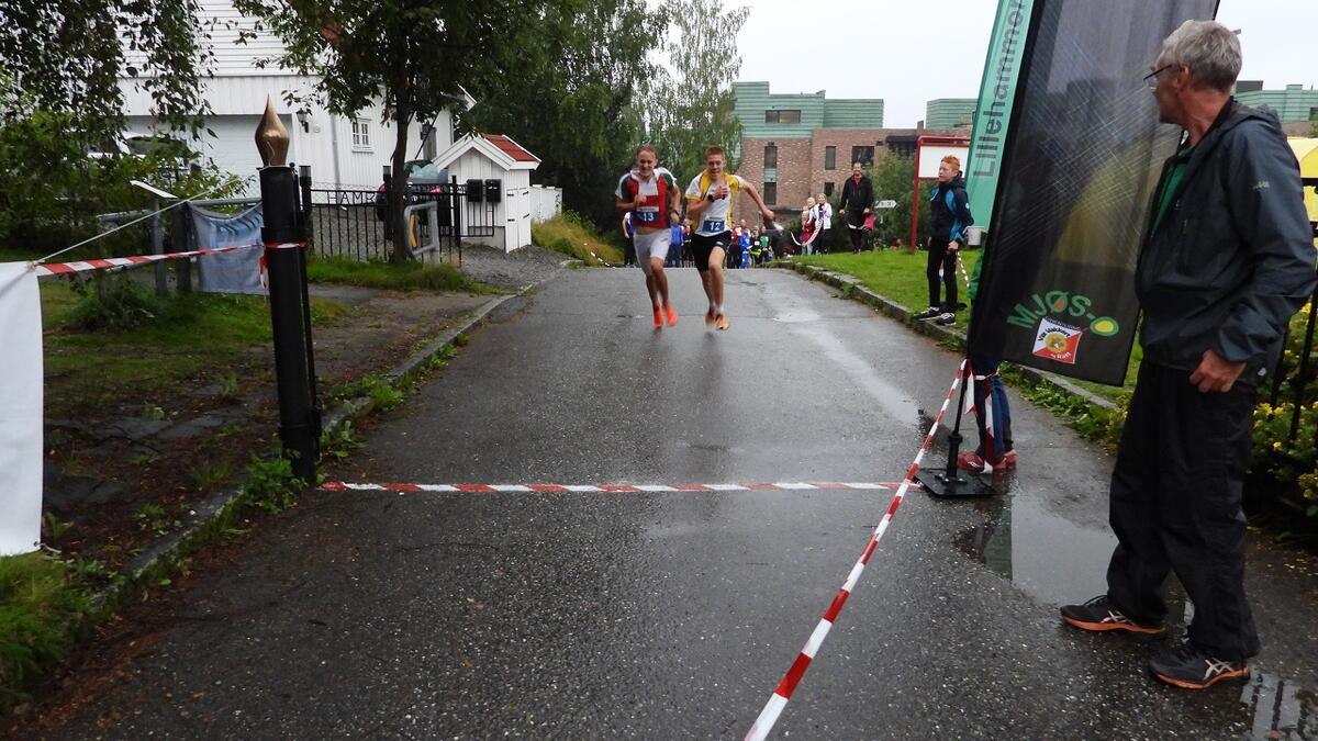Spurtoppgj¢r H15-20 A-finale mellom Even Lindaas og Sander Tonjer Fingarsen