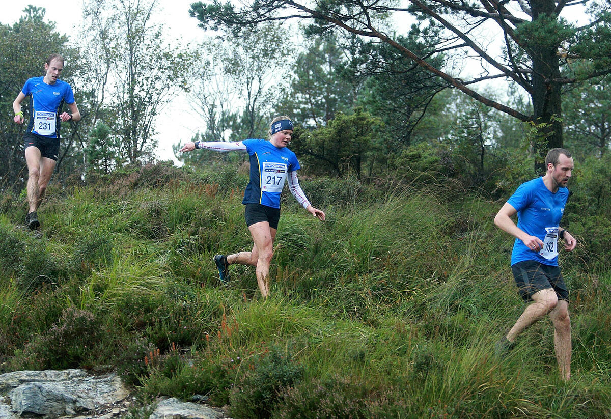 Lang_Hilde_Fenne_og_to_menn_2km_1280_AZ3T2634
