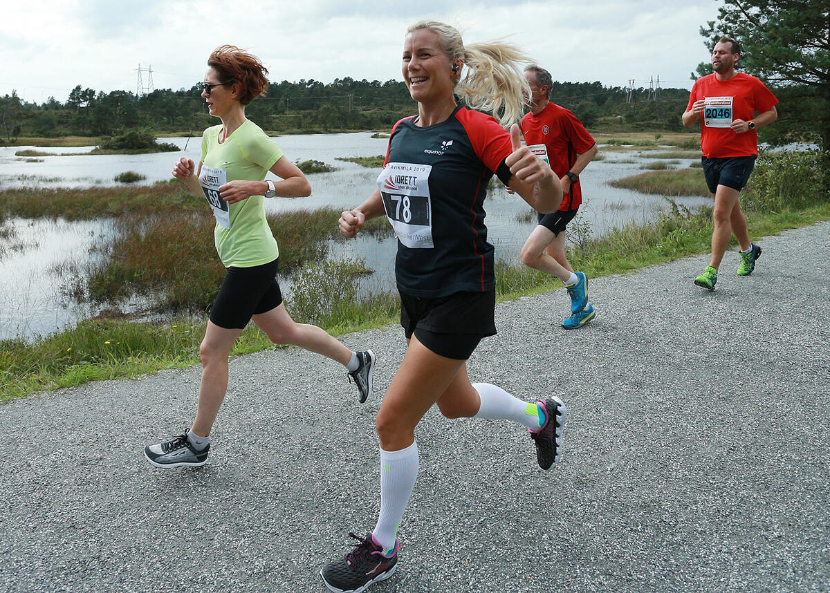 10km_mange_i_Brekkeloeypa2_1280_AZ3T4312