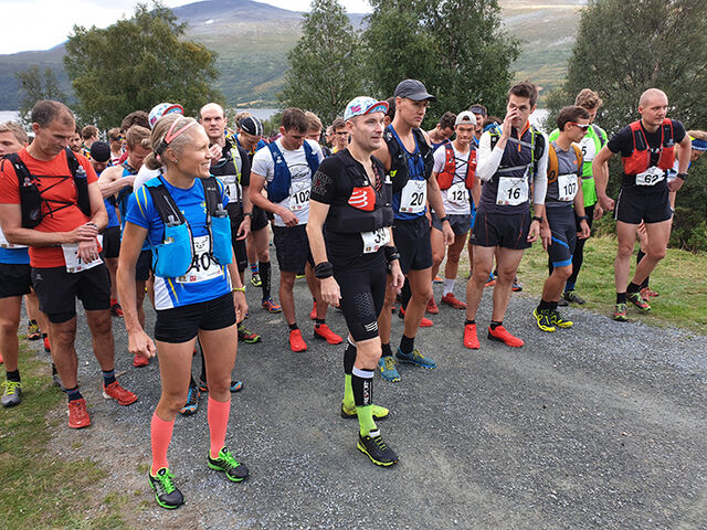 Fra starten på maratondistansen i 2019. (Foto: Anders Tøse)