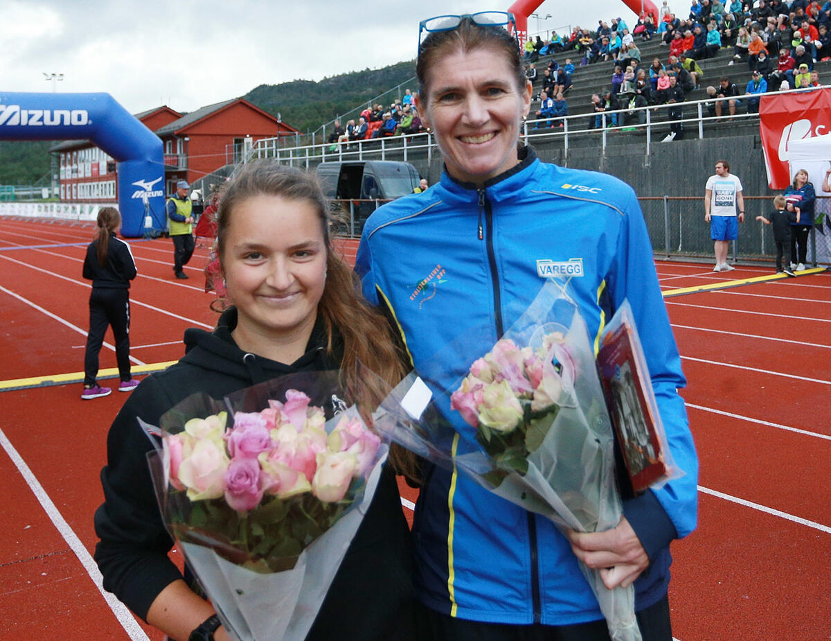 Halv_maal_Vikingpremier_damer_2og1_1280_AZ3T6087