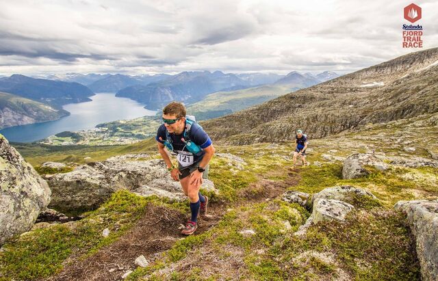 Stranda, Storfjorden og Norddalsfjorden. Foto Torstein Engeset / SFTR