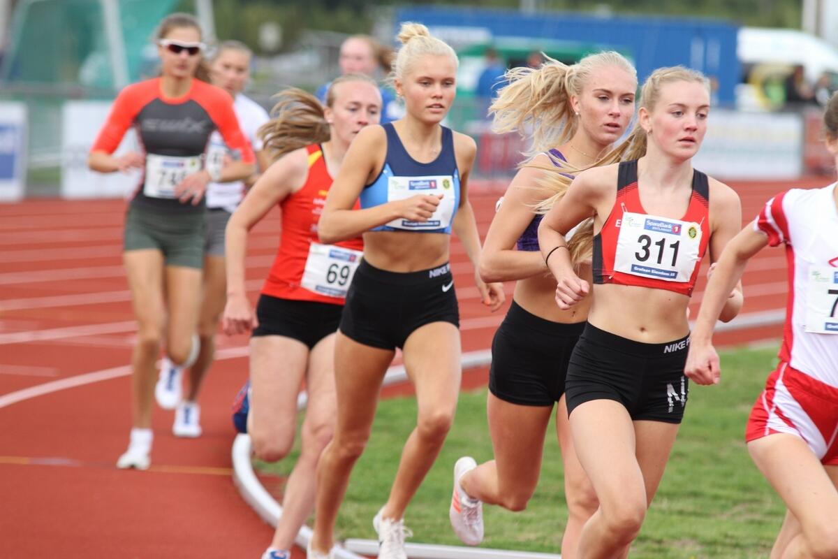 IMG_2963_J17-J1819-3000_Avventende_Christine_Næss (1280x853)