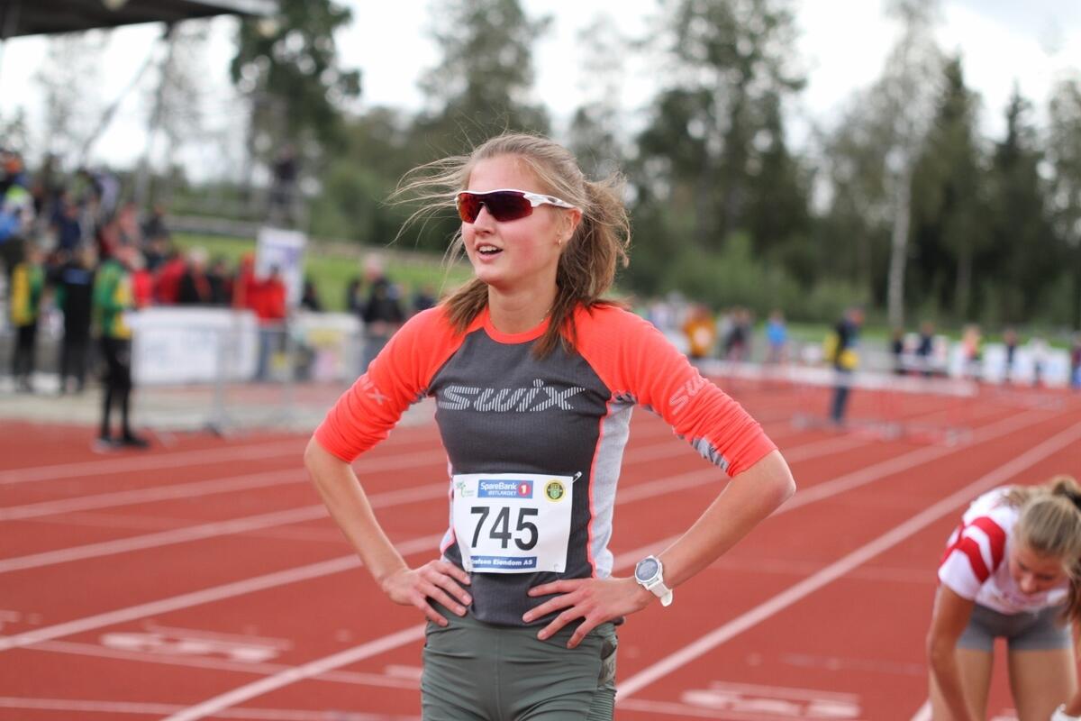 IMG_3051_J17-J1819-3000_Tora_Hayler (1280x853)