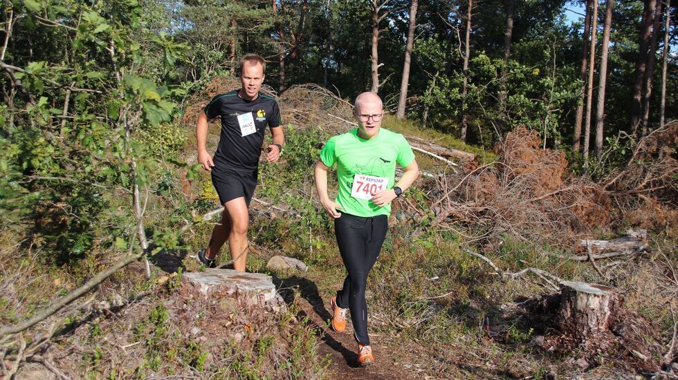 To av deltagerne i det fine terrenget i Kjellandsheia i Søgne. (Foto: Guri Sæterlid)