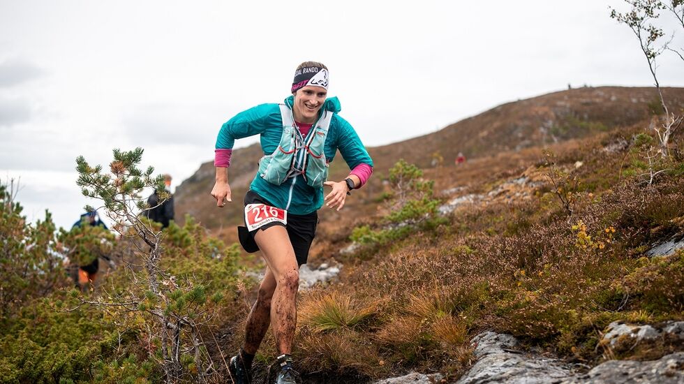 Raskeste kvinne Kirsten Hindhammer i stor fart ned mot mål. Foto Sian Drogseth.