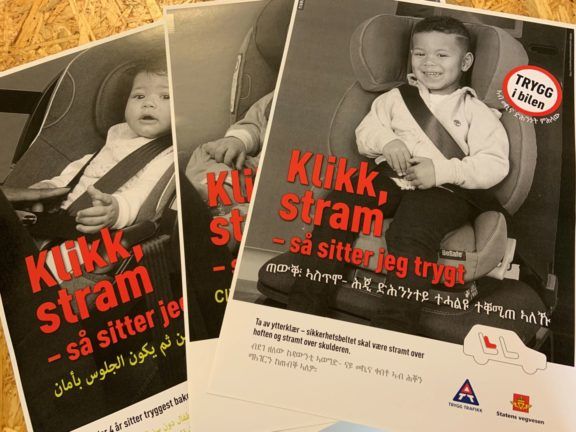 plakater sikring av barn i bil
