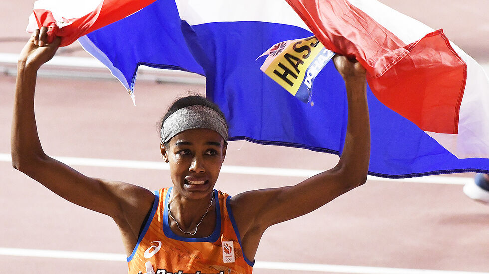 Aldri før har noen tatt gull på både 1500 og 10 000 m i samme VM. (Foto: Bjørn Johannessen) 