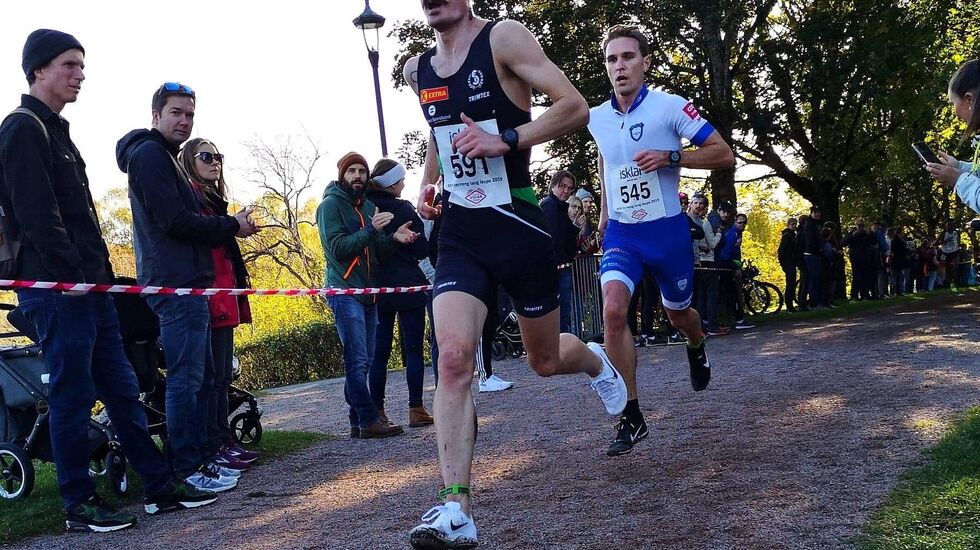 Henrik Ingebrigtsen har her initiativet over Didrik Tønseth. (Foto: Christian Prestegård)
