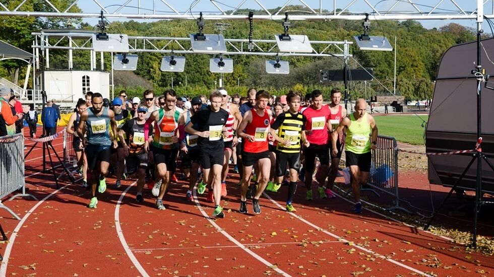 Fra starten av årets Göteborg Marathon på Slottsskogsvallen (Foto: Mölndals Fotoklubb/Karin Hansen, Sara Lennartsson)