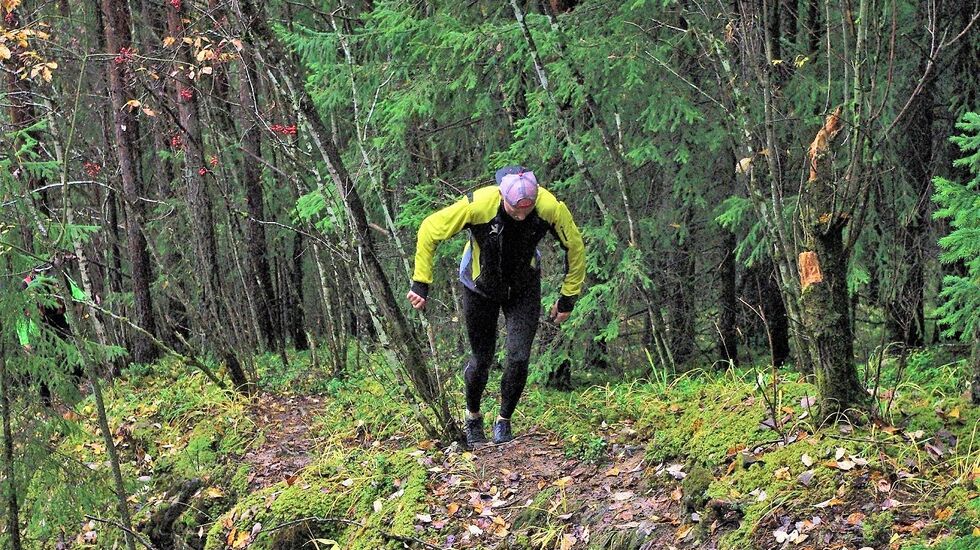 Vinner Kenneth Dæhlen på en tidlig klatrerunde i Furuberget. (Foto fra Bèrghem Ultraløperklubbs facebookside)