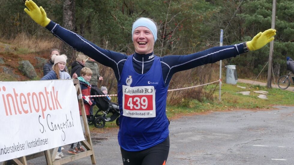 Henning Mortensen fra Lillehammer IF vant Fredrikstad Maraton. (Foto: Rolf. B. Gundersen)