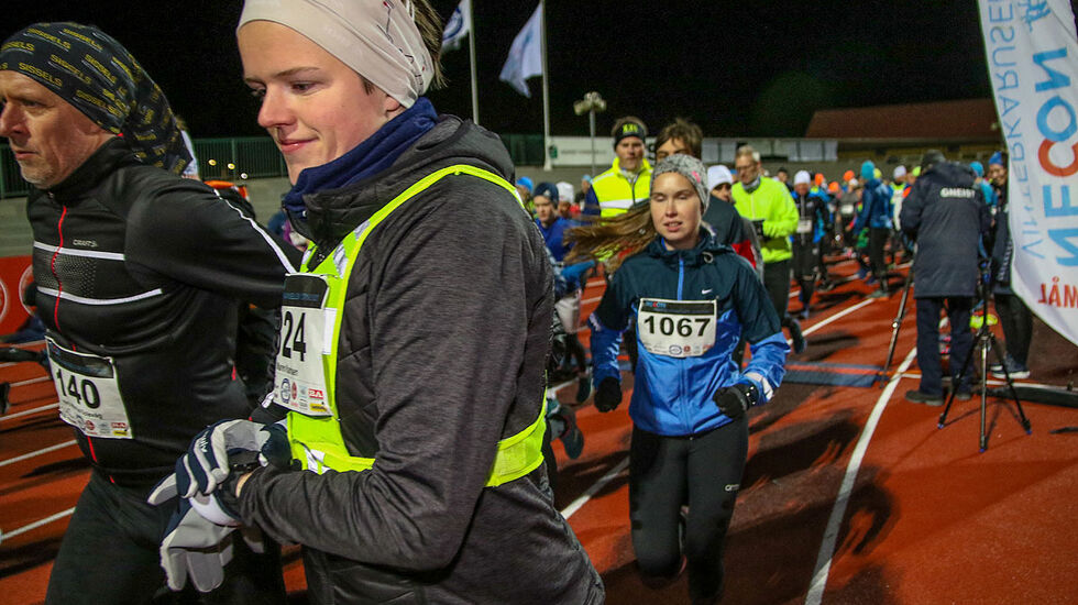 Maren Karlsen starter sin egen klokke ut fra start for å følge med på tiden sin