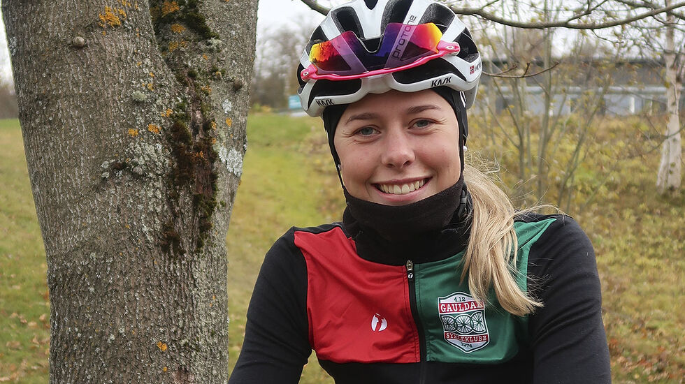 Anne Dorthe Ysland har vært en ivrig syklist siden hun var 8 år, og som 17-åring har hun allerede deltatt i både EM og VM. (Foto: Roger Nesshaug)
