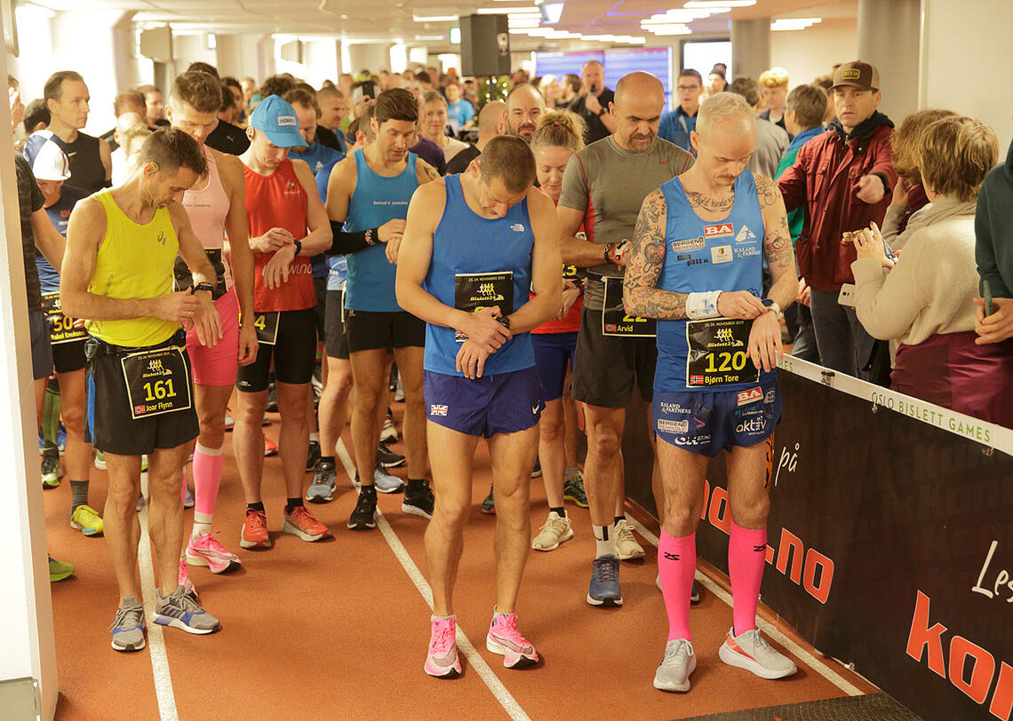 Spente løpere sekunder før starten i 2018. (Foto: Per Inge Østmoen)