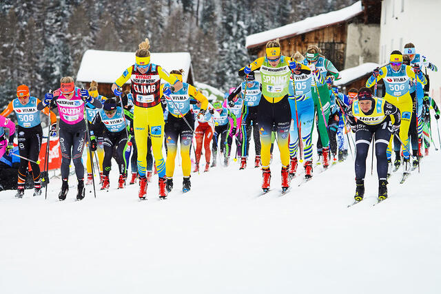 Astrid Øyre Slind og de fleste elitelangløperne staker på blanke ski. Men hvor mye har det for seg for vanlige skimosjonister å prøve på det samme? (Foto: La Venosta)