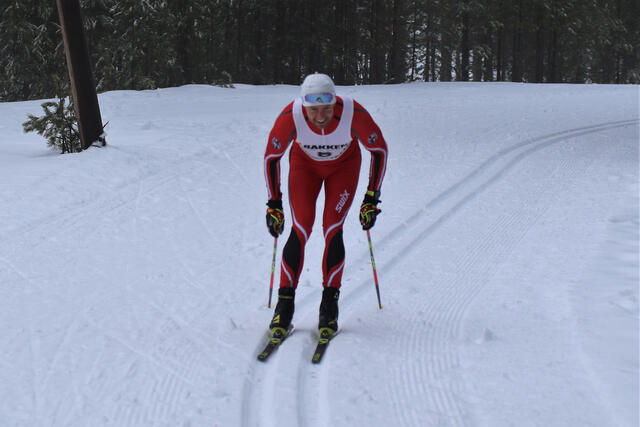 Jørgen Stensløkken i karakteristisk staking i Julestaken i 2019. (Foto: Sigurd Wesrgård)