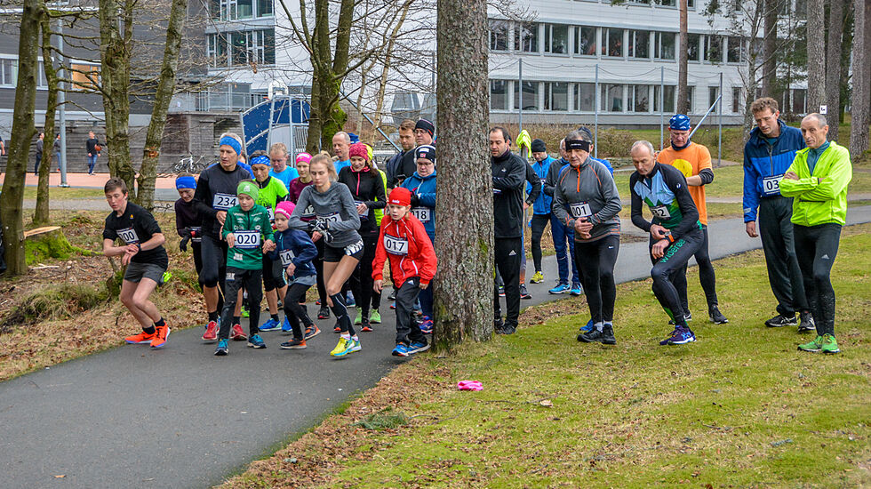 Starten har gått i 10 km-løypen