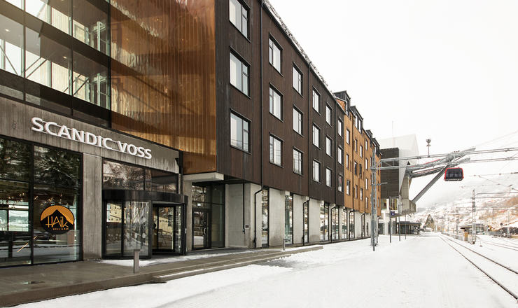 Scandic-Voss-Facade-Entrance-Gondola