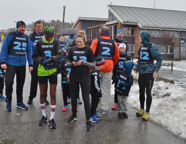 Start i trimklassen. Mange ulike forberedelser på startstreken. (Foto: Ivar Gogstad)