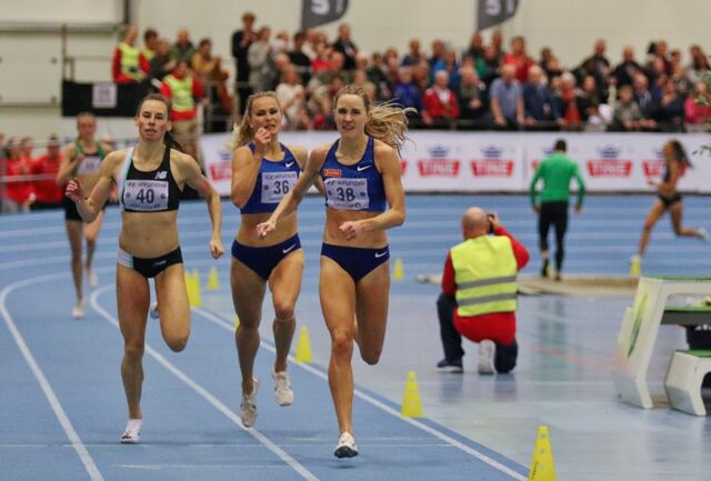 Hedda Hynne vant 800 meter innendørs på 2:03,53 i Ulsteinvik. (Foto: Martin Hauge-Nilsen)