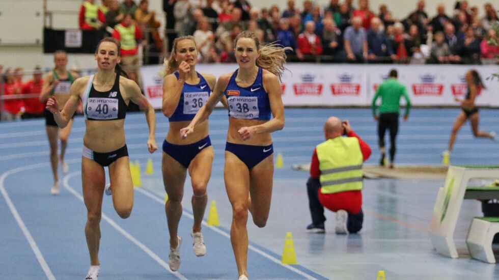 Hedda Hynne vant 800 meter innendørs på 2:03,53 i Ulsteinvik. (Foto: Martin Hauge-Nilsen)