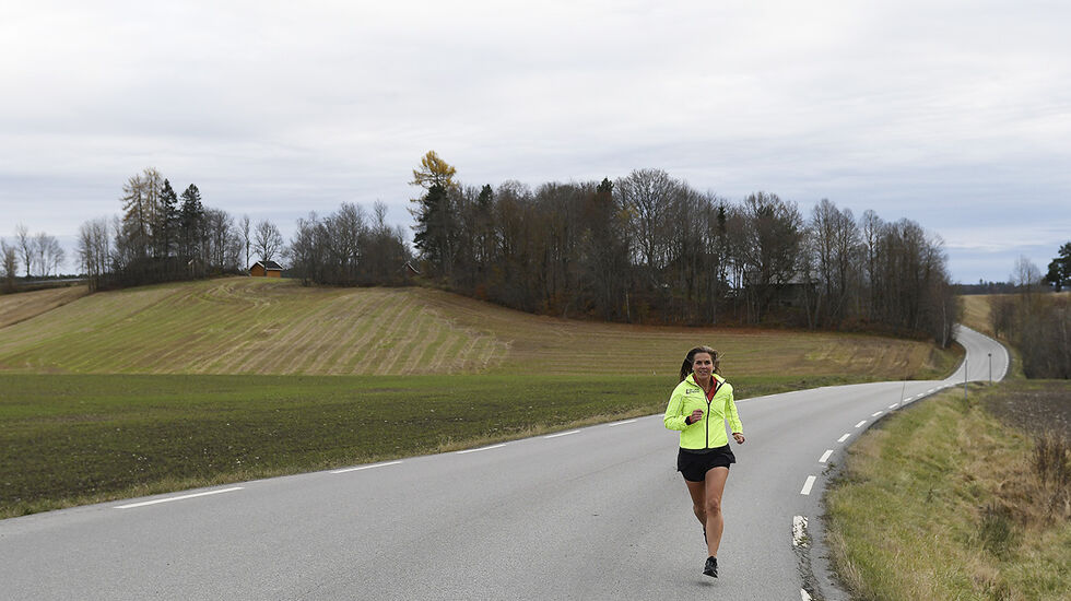 I disse dager bør man helst holde seg litt unna andre for å redusere faren for virusspredning. (Illustrasjonsfoto: Bjørn Johannessen)