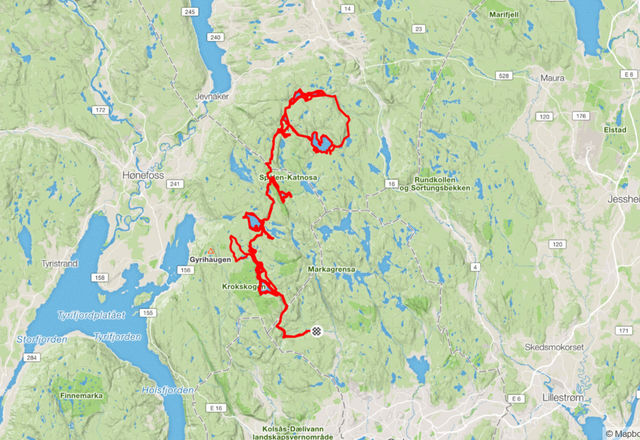 Nordmarka var strengt tatt i minste laget for Joar Thele og Anders Aukland. Dermed måtte de legge inn mange ekstrasløyfer på den 321 km lange skituren fra Sørkedalen til Mylla og tilbake. (Faksimile: Joar Theles Strava-profil)