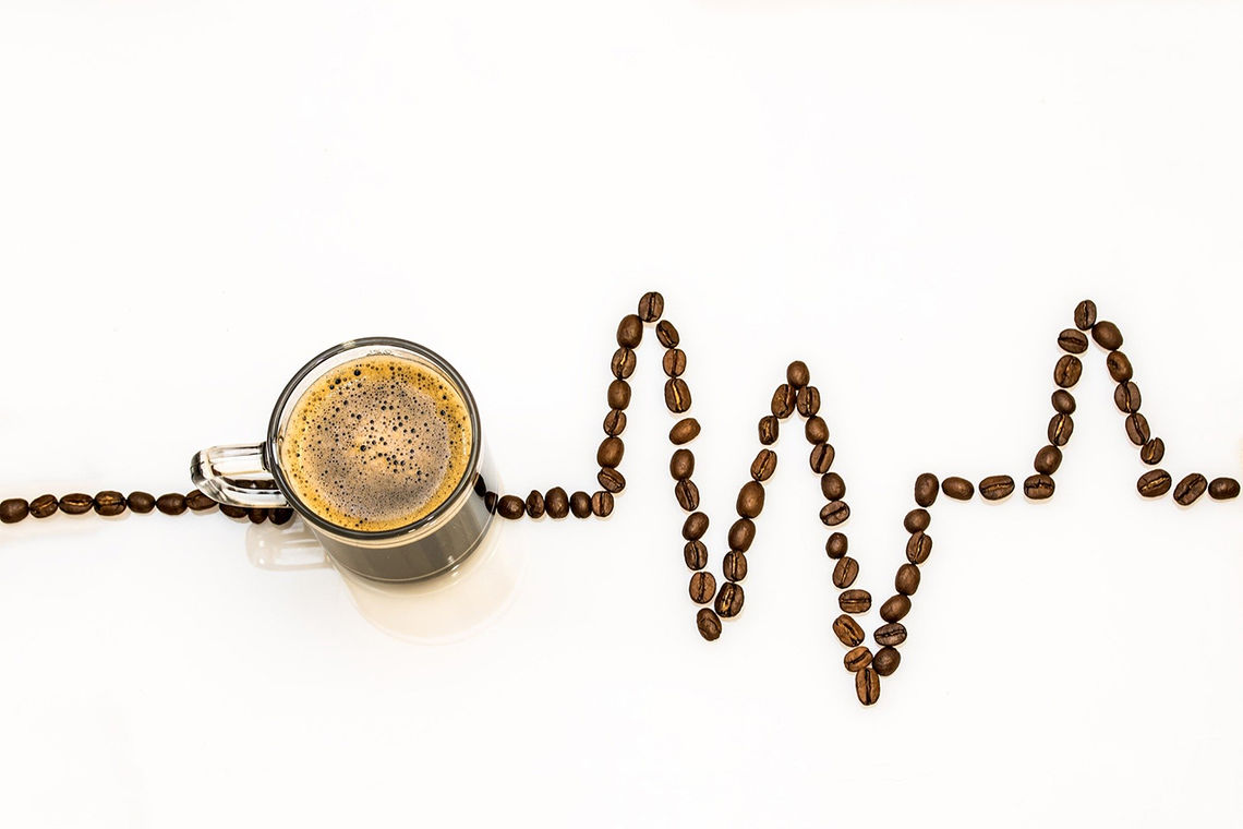 Mye tyder på at prestasjonskurven kan påvirkes positivt av kaffeinntak. (Foto: Myriam Zilles / Pixabay)