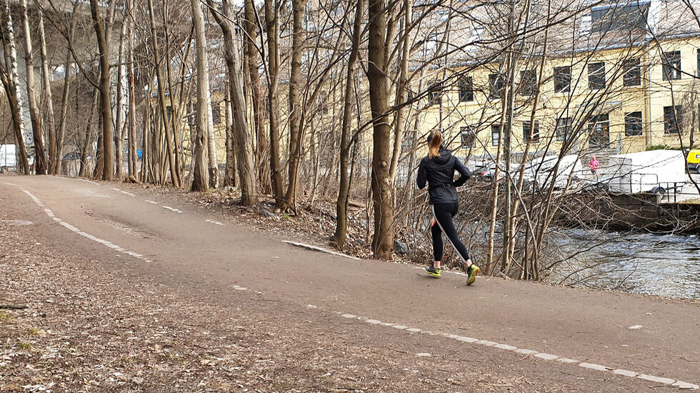 Oslo byr på mange fine turveier langs byens elver og bekker. Nå blir det mulig å teste formen på noen av dem. (Foto: Runar Gilberg)